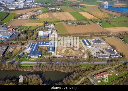 Vue aérienne, site KBE, usine avec toit solaire, Blackweg, Vrasselt, Emmerich am Rhein, Rhénanie du Nord-Westphalie, Allemagne Banque D'Images