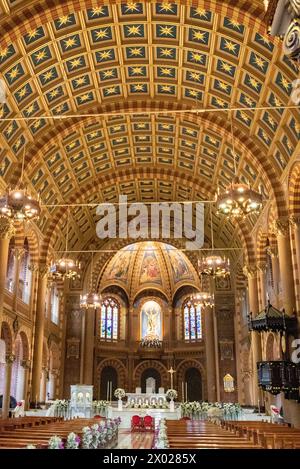 La cathédrale de l'Assomption à Bang Rak dans la ville de Bangkok en Thaïlande. Thaïlande, Bangkok, 6 décembre 2023 Banque D'Images