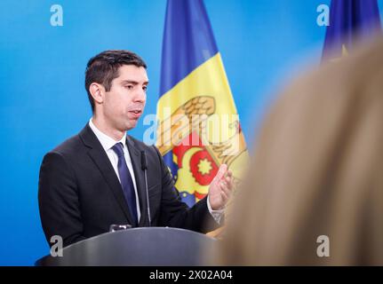 Mihai Popsoi, Aussenminister der Republik Moldau, aufgenommen im Rahmen einer gemeinsamen Pressekonferenz in Berlin, 09.04.2024. Fotografiert im Auftrag des Auswaertigen AMTES Berlin Deutschland *** Mihai Popsoi, ministre des Affaires étrangères de la République de Moldavie, photographié lors d'une conférence de presse conjointe à Berlin, 09 04 2024 photographié au nom du ministère fédéral des Affaires étrangères Berlin Allemagne Copyright : xJulianexSonntagxAAxphotothek.dex Banque D'Images