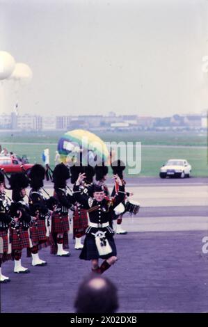 Flughafen Tempelhof GER, 20240101,Berlin, Aufnahme, CA.1968, Flughafen Tempelhof, tag der offenen Tür, mit Streitkräften *** Tempelhof Airport GER, 20240101,Berlin, photo, env. 1968, Tempelhof Airport, journée portes ouvertes, avec les forces armées Banque D'Images