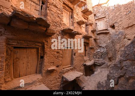 Agadir Tasguent, grenier collectif fortifié situé au-dessus du village marocain d'Amzrou, anti-Atlas, Maroc, Afrique du Nord, Afrique Banque D'Images