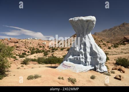 Roches peintes à Tafraoute, anti-Atlas, Maroc, Afrique du Nord, Afrique Banque D'Images