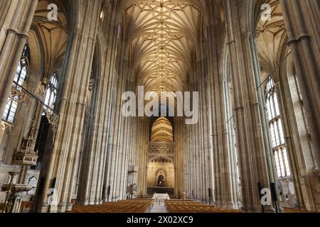 La nef, Cathédrale de Canterbury, site du patrimoine mondial de l'UNESCO, Canterbury, Kent, Angleterre, Royaume-Uni, Europe Banque D'Images