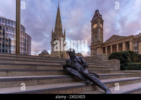 Vue du mémorial de Chamberlain à Chamberlain Square, Birmingham, West Midlands, Angleterre, Royaume-Uni, Europe Banque D'Images