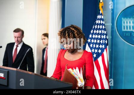 Point de presse de la Maison Blanche par la secrétaire Karine Jean-Pierre et Jake Sullivan se sont adressés à la presse . Banque D'Images