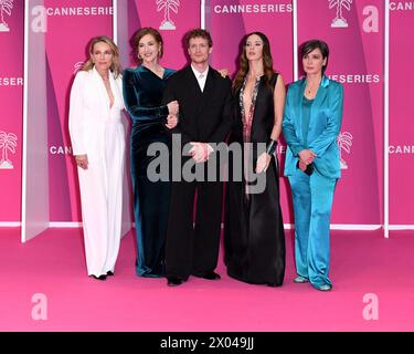 Cannes, France. 09th Apr, 2024. Cannes - 7e Festival international des Canneseries - tapis rose - : cinquième jour - Martijn Lakemeier, Delfina Chaves, Elsie de Brauw, Saskia Diesing crédit : Agence photo indépendante/Alamy Live News Banque D'Images