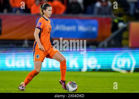 BREDA, PAYS-BAS - 9 AVRIL : Damaris Egurrola, des pays-Bas, dribble avec le ballon lors du groupe UEFA Women's Euro 2025, Un match de qualification jour 2 entre les pays-Bas et la Norvège au Rat Verlegh Stadion le 9 avril 2024 à Breda, pays-Bas. (Photo de Joris Verwijst/Orange Pictures) Banque D'Images