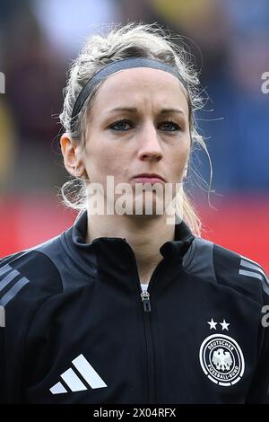 Fussball Frauen Laenderspiel Deutschland - Island am 09.04.2024 auf dem Tivoli in Aix-la-Chapelle Kathrin Hendrich ( Deutschland ) la réglementation DFB interdit toute utilisation de photographies comme séquences d'images et/ou quasi-vidéo. Foto : Revierfoto Banque D'Images