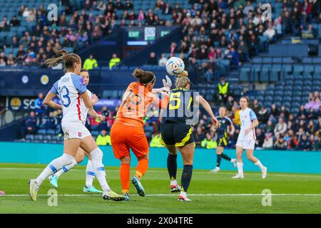 Glasgow, Royaume-Uni. 09th Apr, 2024. L'équipe féminine de football d'Écosse a affronté l'équipe féminine de Slovaquie à Hampden Park, Glasgow, Écosse, Royaume-Uni lors des qualifications européennes de l'UEFA. Crédit : Findlay/Alamy Live News Banque D'Images