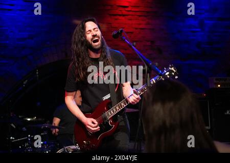 Groupe de rock italien, originaire de Perugia, Fast Animals et Slow Kids, se produisant au Maschinenhaus de Berlin pour sa tournée européenne Banque D'Images