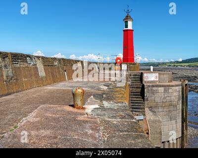 Royaume-Uni, Somerset, phare de Watchet Harbour Banque D'Images