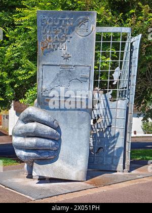 Royaume-Uni, Somerset, Minehead Seafront, South West Coast Path sculpture. Banque D'Images