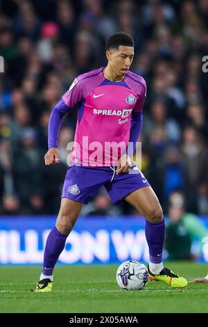 LEEDS, ANGLETERRE - 09 AVRIL : Jobe Bellingham attaque le milieu de terrain du Sunderland FC en action lors du Sky Bet Championship match entre Leeds United et Sunderland au Elland Road Stadium le 9 avril 2024 à Leeds, Angleterre. (Photo de Francisco Macia/photos Players images) Banque D'Images