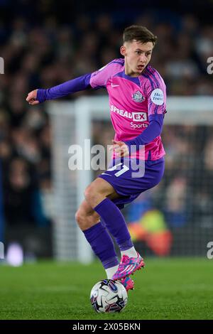 LEEDS, ANGLETERRE - 09 AVRIL : Chris Rigg Central Midfield du Sunderland FC en action lors du Sky Bet Championship match entre Leeds United et Sunderland au Elland Road Stadium le 9 avril 2024 à Leeds, Angleterre. (Photo de Francisco Macia/photos Players images) Banque D'Images