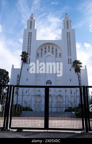 L'église du Sacré-coeur, ancienne imposante église catholique néo-gothique construite en 1930 et conçue par Paul Tournon, à Casablanca, le 4 octobre 2023. Casabla Banque D'Images