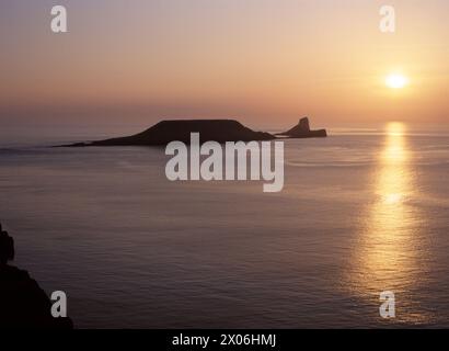 Coucher de soleil à Worm’s Head, Gower. Banque D'Images