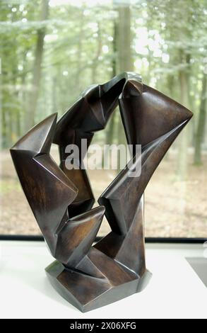 « Triade » (1919) bronze de Rudolf Belling au Musée Kröller-Müller, Het nationale Park de Hoge Veluwe. Gelderland, pays-Bas Banque D'Images