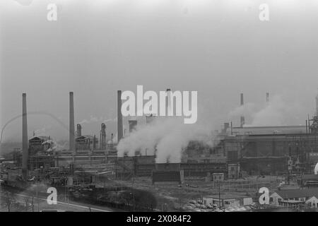 Courant 14 - 3 - 1973 : la ville qui attend le pétrolier le site industriel britannique Teesside espère la Norvège. Elle espère qu'elle sortira victorieuse de la guerre pour devenir le site de débarquement du pétrole de la mer du Nord. Teesside a beaucoup d'industrie d'avant - mais il y a aussi un taux de chômage élevé dans ce district de l'Angleterre. Certains espèrent que Teesside deviendra un géant industriel. Beaucoup d'autres attendent avec une grande horreur un tel développement. Photo : ODD Ween / Aktuell / NTB ***PHOTO NON TRAITÉE*** Banque D'Images