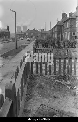 Courant 14 - 3 - 1973 : la ville qui attend le pétrolier le site industriel britannique Teesside espère la Norvège. Elle espère qu'elle sortira victorieuse de la guerre pour devenir le site de débarquement du pétrole de la mer du Nord. Teesside a beaucoup d'industrie d'avant - mais il y a aussi un taux de chômage élevé dans ce district de l'Angleterre. Certains espèrent que Teesside deviendra un géant industriel. Beaucoup d'autres attendent avec une grande horreur un tel développement. Photo : ODD Ween / Aktuell / NTB ***PHOTO NON TRAITÉE*** Banque D'Images