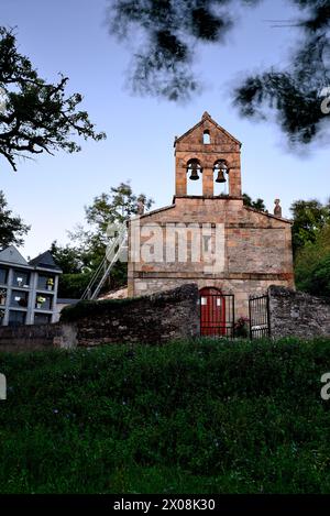 Église de San Salvador de Ferreiros, A Pobra do Brollon, Lugo, Espagne Banque D'Images