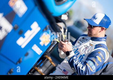 Daniel Hemric s’entraîne sur la piste pour le Cook Out 400 à Martinsville, va, USA. Banque D'Images