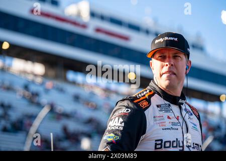 Brad Keselowski se rend sur la piste pour s’entraîner pour le Cook Out 400 à Martinsville, va, USA. Banque D'Images