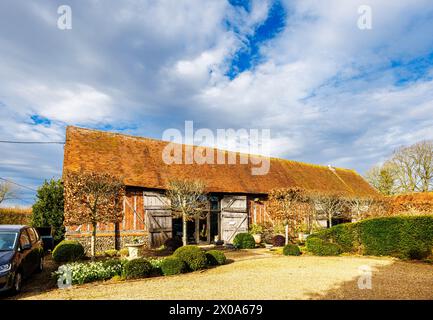 Bix Manor, un lieu de mariage historique converti du 17ème siècle classé tisane II grange à Bix, un village près de Henley-on-Thames, dans le sud de l'Oxfordshire Banque D'Images