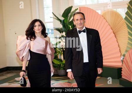 Washington, États-Unis. 10 avril 2024. Philip Gordon, conseiller à la sécurité nationale auprès du vice-président des États-Unis, Rebecca Lissner, conseillère adjointe à la sécurité nationale auprès du vice-président, arrive pour assister à un dîner d’État en l’honneur du premier ministre japonais Kishida Fumio, organisé par le président américain Joe Biden et la première dame Jill Biden à la Maison Blanche à Washington le 10 avril 2024. Photo de Ting Shen/UPI crédit : UPI/Alamy Live News Banque D'Images