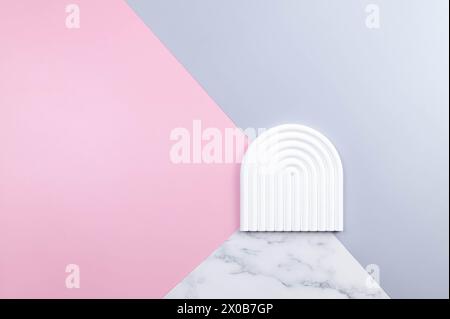 Vue de dessus du plateau de voûte blanche sur fond coloré. Fond bleu, rose et marbre. Présentation du produit, papier peint aux couleurs pastel. Banque D'Images