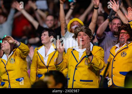 Utilita Arena, Birmingham, Royaume-Uni. 11 avril 2024. 2024 PDC premier League Darts Birmingham Night 11 ; crédit : action plus Sports/Alamy Live News Banque D'Images