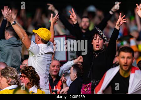 Utilita Arena, Birmingham, Royaume-Uni. 11 avril 2024. 2024 PDC premier League Darts Birmingham Night 11 ; crédit : action plus Sports/Alamy Live News Banque D'Images