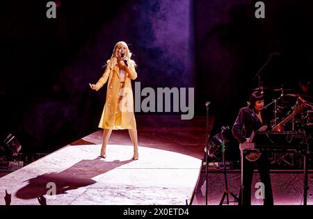 11 avril 2024, Manchester, Royaume-Uni : PALOMA FAITH, chanteuse britannique primée par le prix BRIT, jouant en direct au Bridgewater Hall, Manchester, Royaume-Uni dans le cadre de sa tournée The Glorification of Sadness Tour 2024 (crédit image : © Andy von Pip/ZUMA Press Wire) USAGE ÉDITORIAL SEULEMENT! Non destiné à UN USAGE commercial ! Banque D'Images