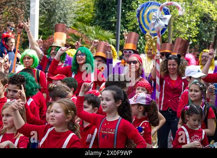 Abano Street Carnival, événement en direct avec défilés de carnaval, musique, danse et divertissement pour tous les âges. Abano terme, Italie. Banque D'Images