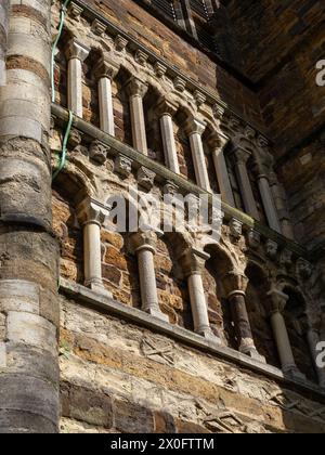 L'extérieur de St Peters, Northampton, Royaume-Uni ; une église normande maintenant sous le soin des Églises Conservation Trust. Banque D'Images