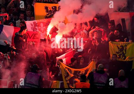 Birmingham, Royaume-Uni. 11 avril 2024. Les fans du LOSC Lille lors du match de l'UEFA Europa Conference League à Villa Park, Birmingham. Le crédit photo devrait se lire : Andrew Yates/Sportimage crédit : Sportimage Ltd/Alamy Live News Banque D'Images