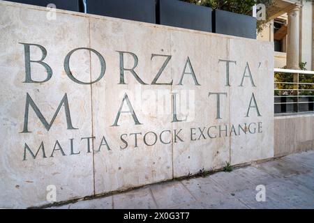 Valletta, Malte, 3 avril 2024. Vue extérieure de la Bourse de Malte dans le centre-ville Banque D'Images