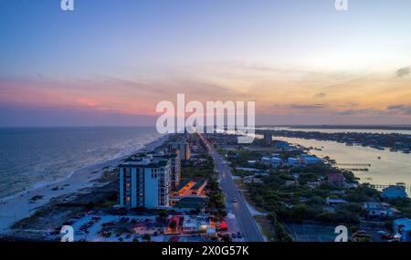 Vue aérienne de Perdido Key, Floride au coucher du soleil Banque D'Images