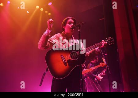 Joker Out en concert au Shepherds Bush Empire LONDRES, ANGLETERRE - 11 AVRIL : Bojan CvjetiÄanin du Joker Out en concert au Shepherds Bush Empire le 11 avril 2024 à Londres, Angleterre. CAP/Mar Mar/Grande-Bretagne Copyright : xMartinxHarris/CapitalxPicturesx Banque D'Images