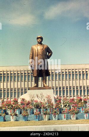 La statue en bronze de Kim il-sung à Pyongyang en Corée du Nord. Banque D'Images