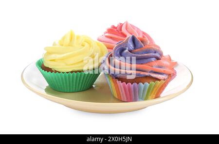 Différents cupcakes savoureux à la crème isolé sur blanc Banque D'Images