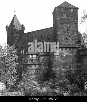 Nuremberg - Château impérial 1930 [traduction automatique] Banque D'Images