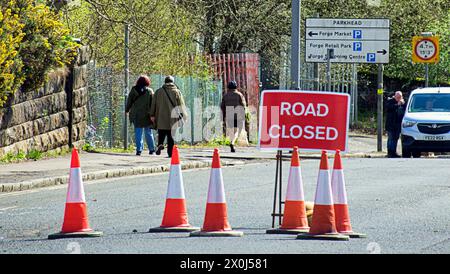 Glasgow, Écosse, Royaume-Uni. 12h avril 2024 : Météo britannique : soleil et averses sur la ville. Crédit Gerard Ferry/Alamy Live News Banque D'Images