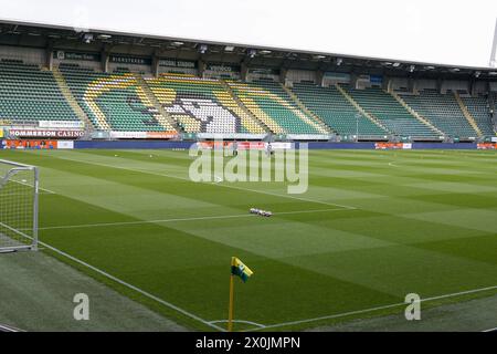 Den Haag, pays-Bas. 12 avril 2024. DEN HAAG, 11-04-2024, Bingoal Stadion, Néerlandais Keuken Kampioen Divisie, saison 2023/2024, match entre ADO Den Haag et Helmond Sport. Aperçu du stade crédit : Pro Shots/Alamy Live News Banque D'Images