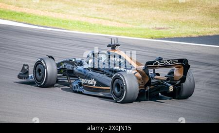APXGP avec Brad Pitt au Grand Prix de Grande-Bretagne - Silverstone 2023 Banque D'Images