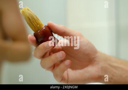 Brosse pour appliquer de la mousse à raser Banque D'Images