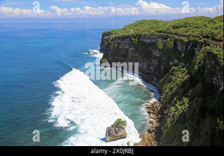 Falaises d'Uluwatu - Bali, Indonésie Banque D'Images