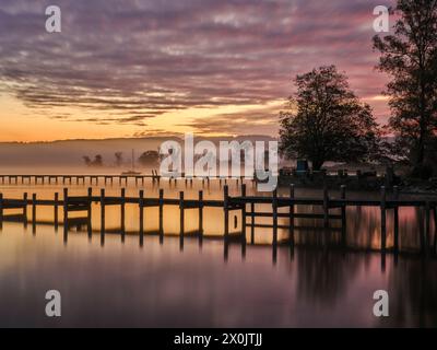 Aube à Dießen am Ammersee Banque D'Images