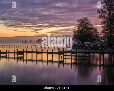 Aube à Dießen am Ammersee Banque D'Images