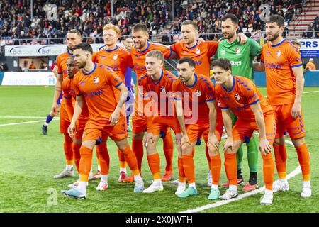 Emmen, pays-Bas. 12 avril 2024. EMMEN, Stadium Oude Meerdijk, 12-04-2024, saison 2023/2024, Dutch Keuken Kampioen Divisie pendant le match Emmen - MVV tenue spéciale FC Emmen. Crédit Kingsday : Pro Shots/Alamy Live News Banque D'Images