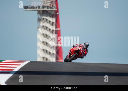 Les Amériques. 12 avril 2024. Enea Bastianini (23 ans) avec Ducati Lenovo Team en pratique libre 1 au Red Bull Grand Prix des Amériques, circuit des Amériques. Austin, Texas. Mario Cantu/CSM(image crédit : © Mario Cantu/Cal Sport Media). Crédit : csm/Alamy Live News Banque D'Images